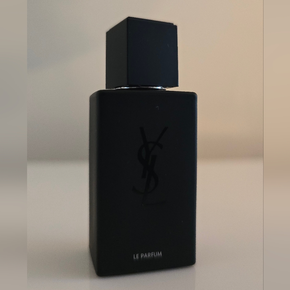 Yves Saint Laurent Myslf parfum men’s NWT 4 Ml - Picture 3 of 3